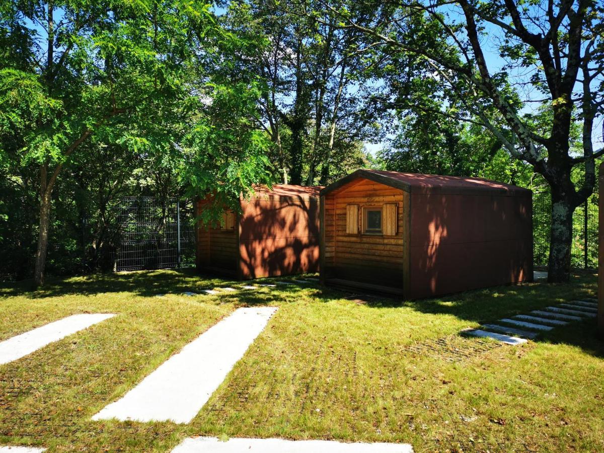 Krasen Kras 104 Resort Komen Εξωτερικό φωτογραφία